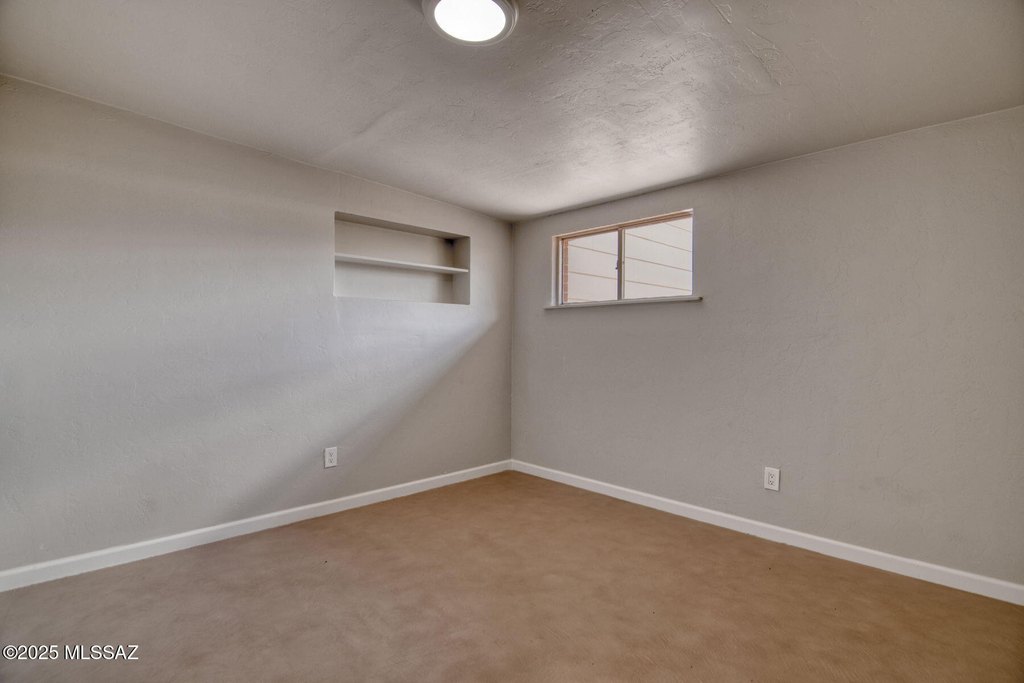 Tucson, Arizona, 85711, United States, 4 Bedrooms Bedrooms, ,2 BathroomsBathrooms,Residential,Forsale,1990103