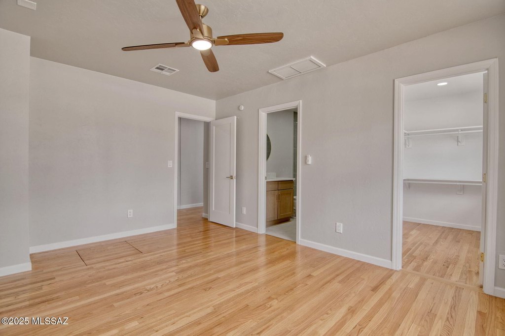 Tucson, Arizona, 85711, United States, 4 Bedrooms Bedrooms, ,2 BathroomsBathrooms,Residential,Forsale,1990103