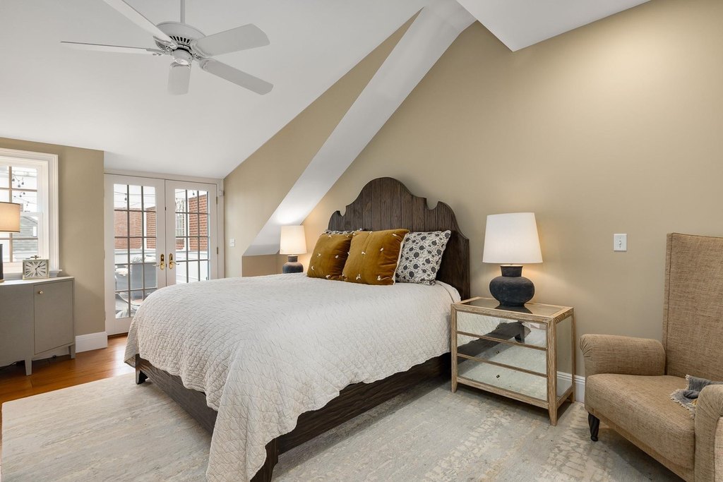 Portsmouth, New Hampshire, 03801, United States, 8 Bedrooms Bedrooms, ,8.5 BathroomsBathrooms,Residential,Forsale,2002395