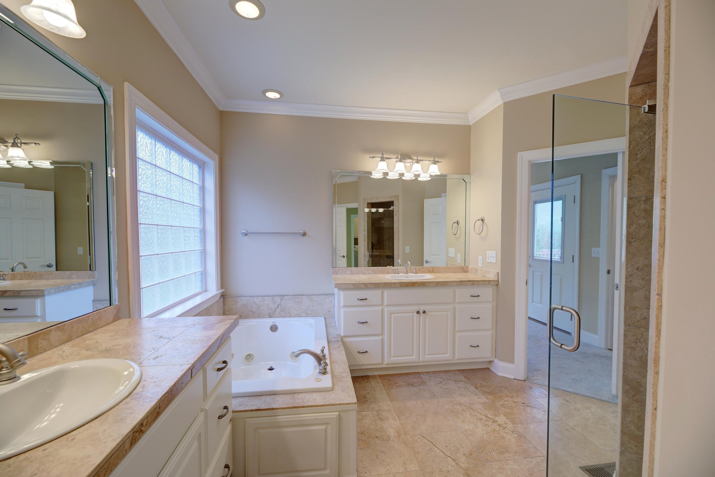 Ringgold, Georgia, 30736, United States, 3 Bedrooms Bedrooms, ,2 BathroomsBathrooms,Residential,Forsale,1995314