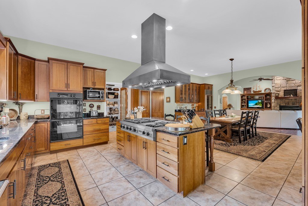 SPARTA, Tennessee, 38583, United States, 3 Bedrooms Bedrooms, ,3.5 BathroomsBathrooms,Residential,Forsale,1929832