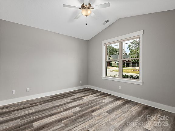 Arden, North Carolina, 28704, United States, 3 Bedrooms Bedrooms, ,3 BathroomsBathrooms,Residential,Forsale,1986019