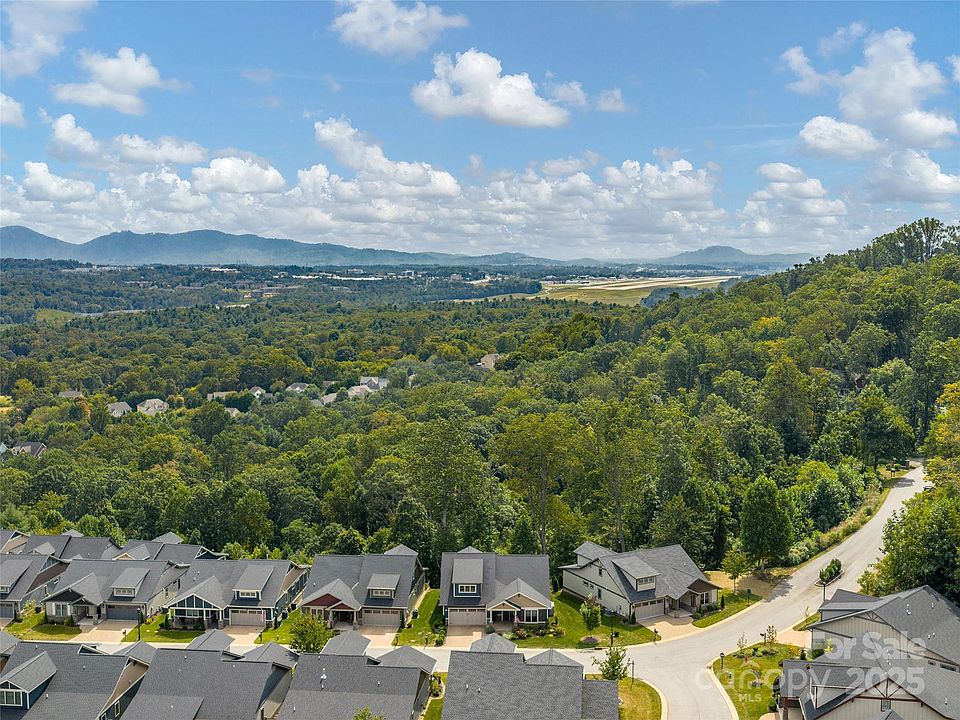 Arden, North Carolina, 28704, United States, 3 Bedrooms Bedrooms, ,3 BathroomsBathrooms,Residential,Forsale,1986019