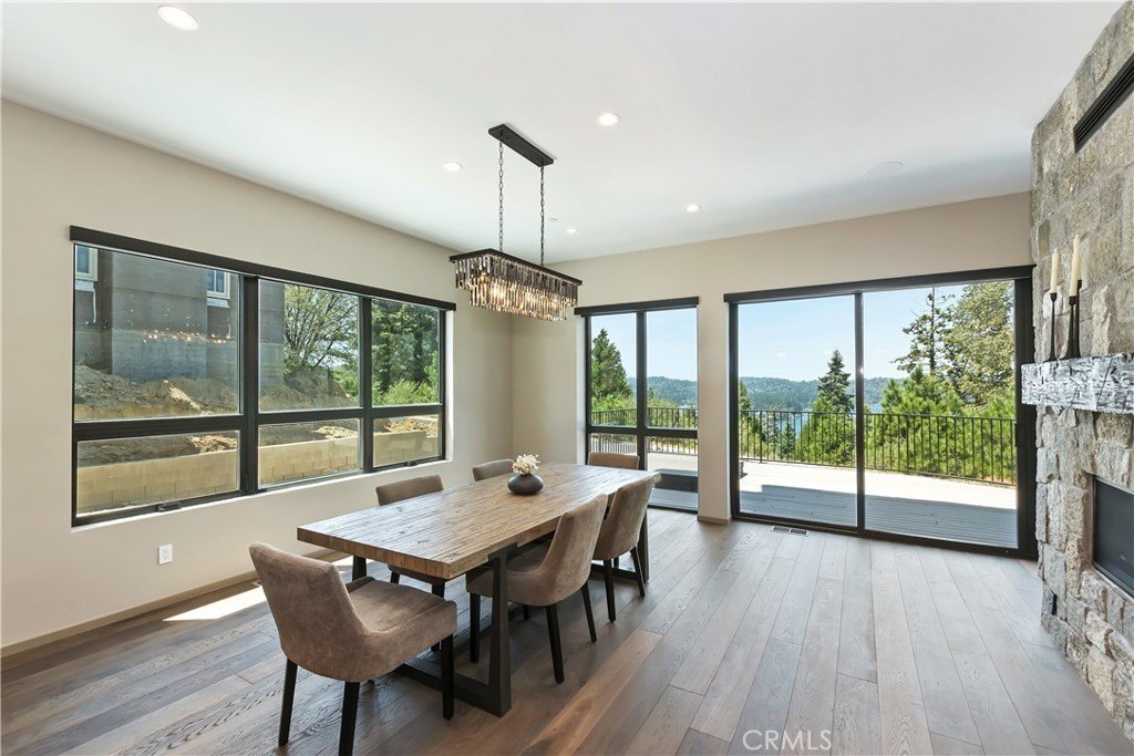 Lake Arrowhead, California, 92352, United States, 3 Bedrooms Bedrooms, ,2.5 BathroomsBathrooms,Residential,Forsale,2000287