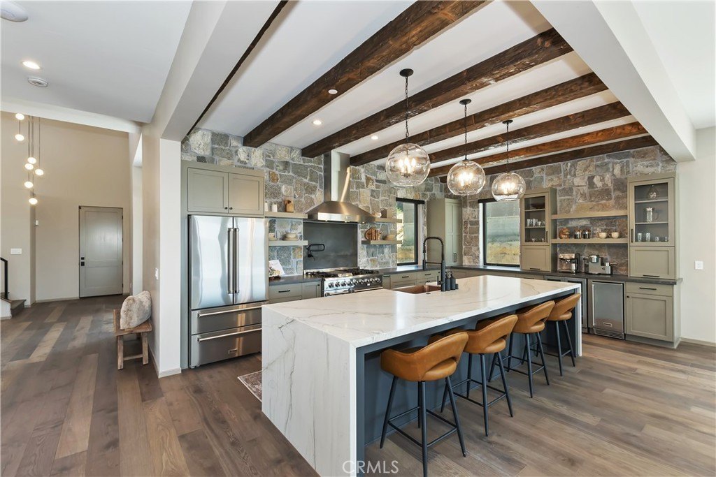 Lake Arrowhead, California, 92352, United States, 3 Bedrooms Bedrooms, ,2.5 BathroomsBathrooms,Residential,Forsale,2000287