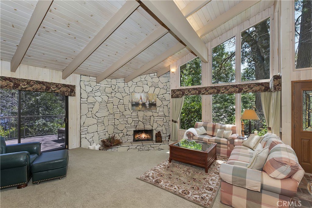 Lake Arrowhead, California, 92352, United States, 4 Bedrooms Bedrooms, ,4 BathroomsBathrooms,Residential,Forsale,2004002