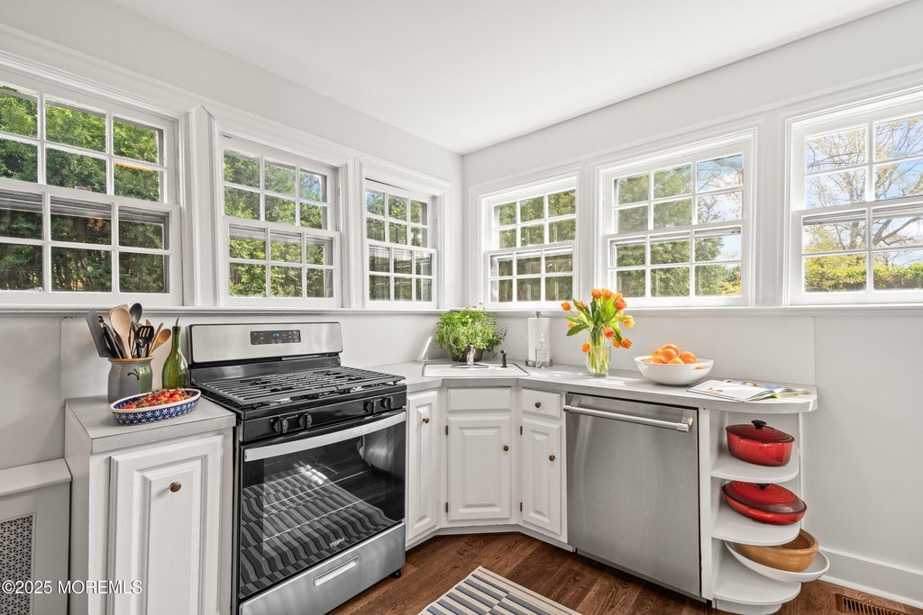 Allenhurst, New Jersey, 07711, United States, 4 Bedrooms Bedrooms, ,2.5 BathroomsBathrooms,Residential,Forsale,1892975