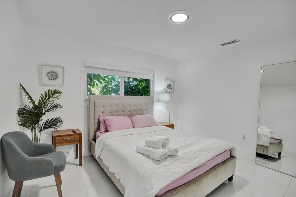 Miami, Florida, 33161, United States, 4 Bedrooms Bedrooms, ,3 BathroomsBathrooms,Residential,Forsale,1994092