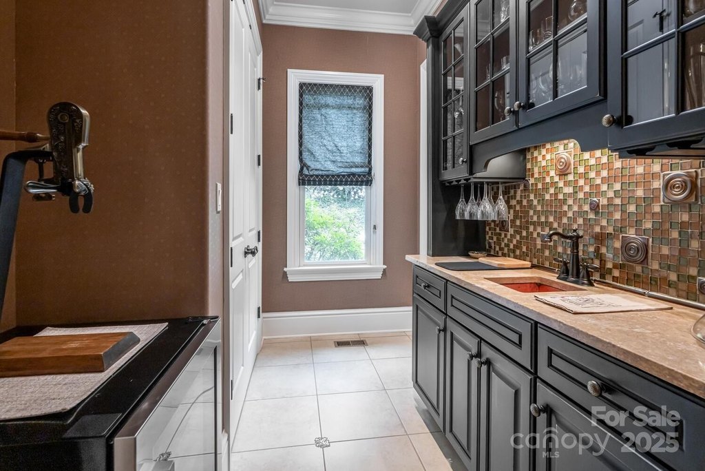 Flat Rock, North Carolina, 28731, United States, 3 Bedrooms Bedrooms, ,3.5 BathroomsBathrooms,Residential,Forsale,1985992