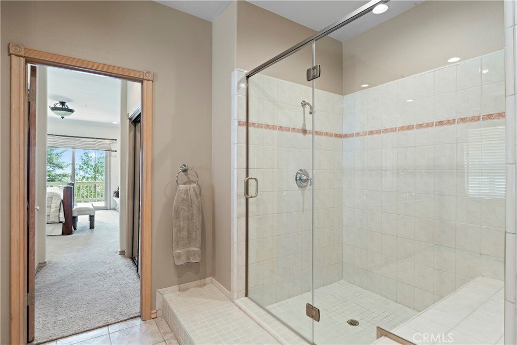 Lake Arrowhead, California, 92352, United States, 4 Bedrooms Bedrooms, ,2.5 BathroomsBathrooms,Residential,Forsale,1946613