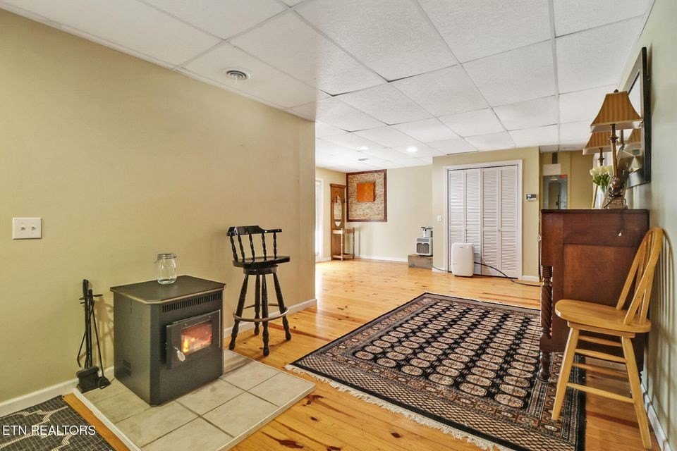 Jamestown, Tennessee, 38556, United States, 4 Bedrooms Bedrooms, ,3 BathroomsBathrooms,Residential,Forsale,2010942