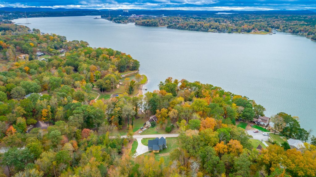 Harrison, Tennessee, 37341, United States, 3 Bedrooms Bedrooms, ,2.5 BathroomsBathrooms,Residential,Forsale,1995326