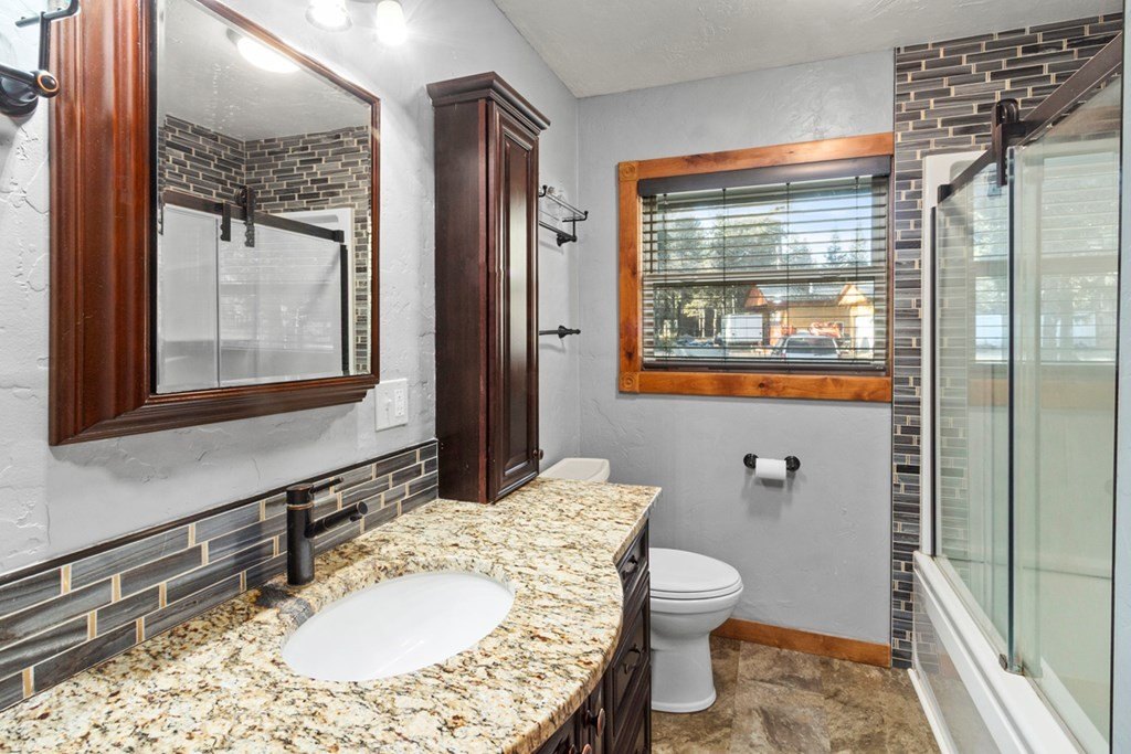 Cascade, Idaho, 83611, United States, 3 Bedrooms Bedrooms, ,2 BathroomsBathrooms,Residential,Forsale,1996718