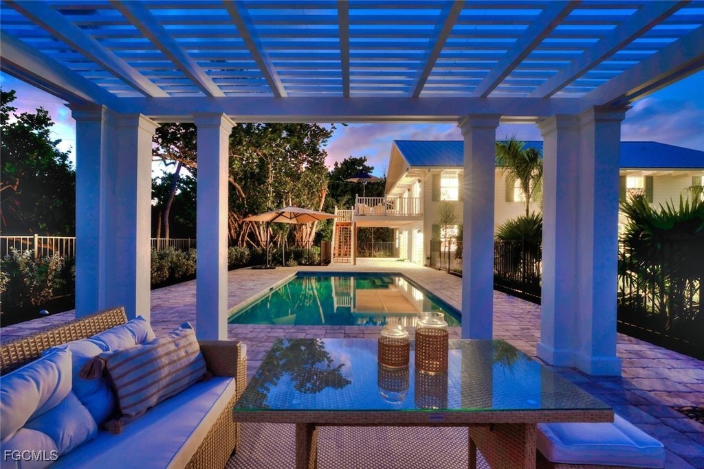 Sanibel, Florida, 33957, United States, 3 Bedrooms Bedrooms, ,2 BathroomsBathrooms,Residential,Forsale,1998639