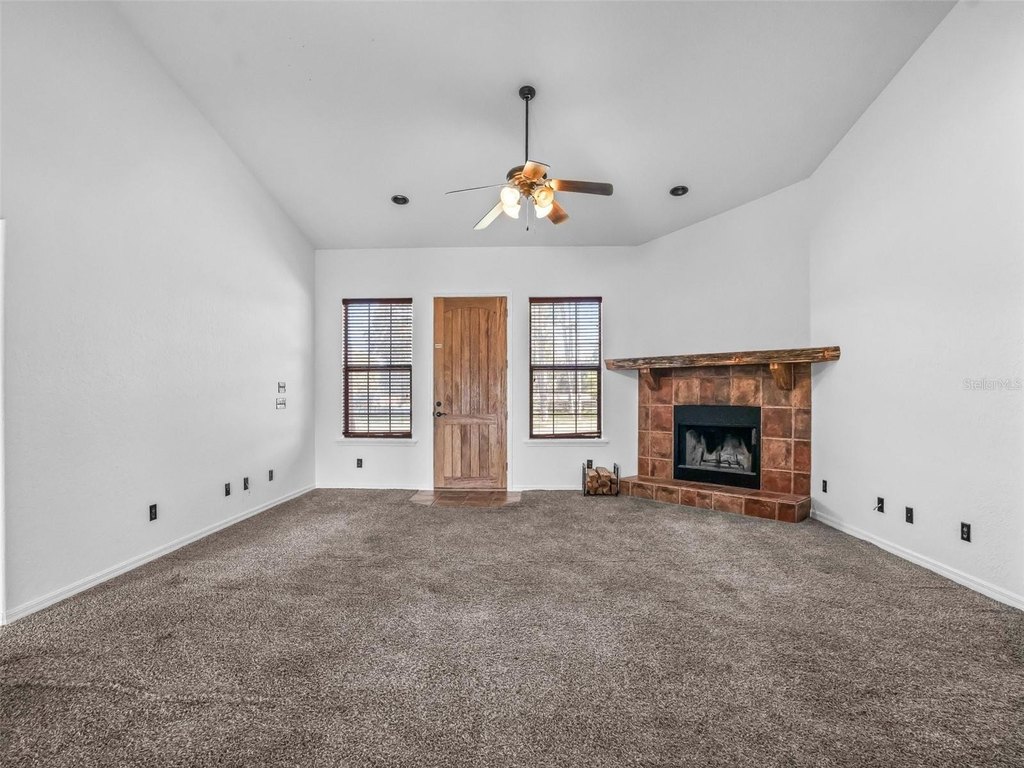 REDDICK, Florida, 32686, United States, 3 Bedrooms Bedrooms, ,2 BathroomsBathrooms,Residential,Forsale,1994137