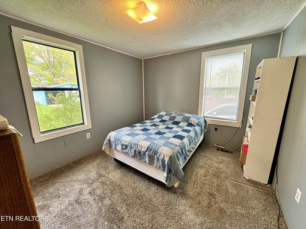 Crossville, Tennessee, 38571, United States, 4 Bedrooms Bedrooms, ,2 BathroomsBathrooms,Residential,Forsale,1996591