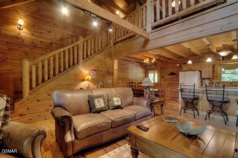 Sevierville, Tennessee, 37862, United States, 3 Bedrooms Bedrooms, ,2 BathroomsBathrooms,Residential,Forsale,1999446