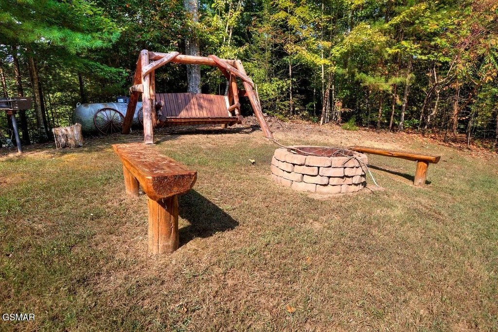 Sevierville, Tennessee, 37862, United States, 3 Bedrooms Bedrooms, ,2 BathroomsBathrooms,Residential,Forsale,1999446