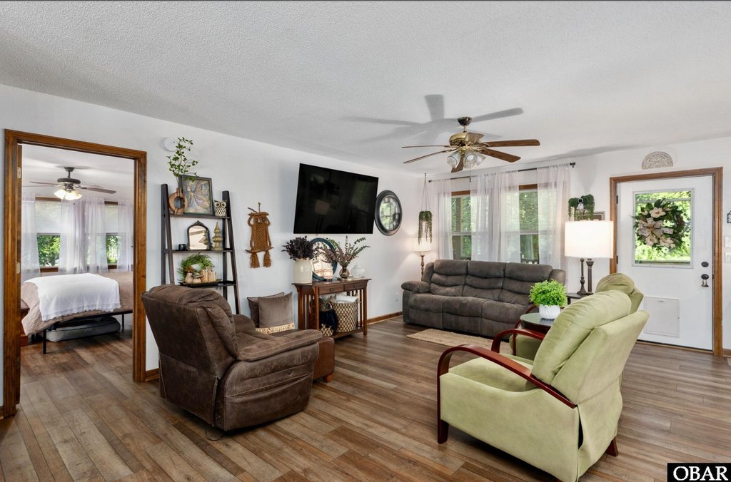 Kitty Hawk, North Carolina, 27949, United States, 4 Bedrooms Bedrooms, ,4.5 BathroomsBathrooms,Residential,Forsale,1951913