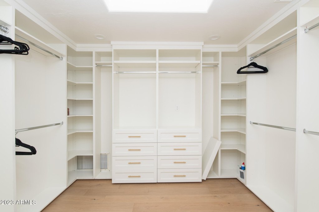 Scottsdale, Arizona, 85254, United States, 5 Bedrooms Bedrooms, ,4.5 BathroomsBathrooms,Residential,Forsale,2004052