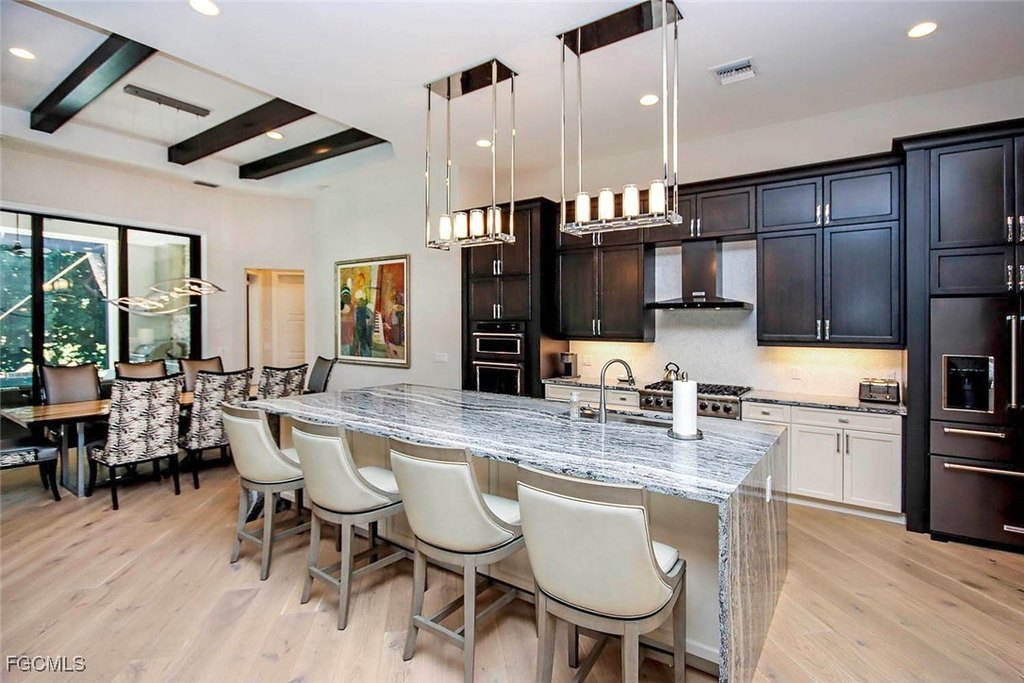 Sanibel, Florida, 33957, United States, 4 Bedrooms Bedrooms, ,4.5 BathroomsBathrooms,Residential,Forsale,2011599