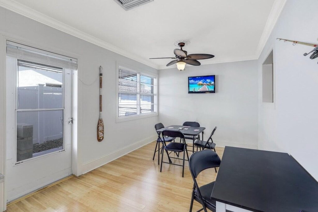 Marco Island, Florida, 34145, United States, 3 Bedrooms Bedrooms, ,2 BathroomsBathrooms,Residential,Forsale,1998630