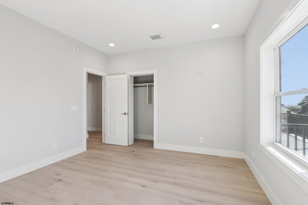 Atlantic City, New Jersey, 08401, United States, 3 Bedrooms Bedrooms, ,2.5 BathroomsBathrooms,Residential,Forsale,1994152