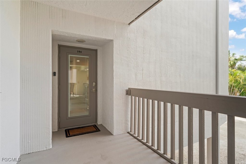 Captiva, Florida, 33924, United States, 2 Bedrooms Bedrooms, ,2 BathroomsBathrooms,Residential,Forsale,1998636