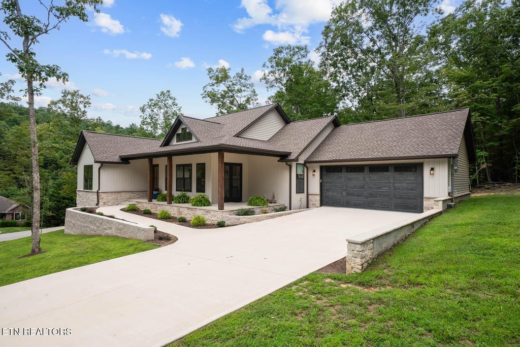 Fairfield Glade, Tennessee, 38558, United States, 3 Bedrooms Bedrooms, ,2.5 BathroomsBathrooms,Residential,Forsale,1952852