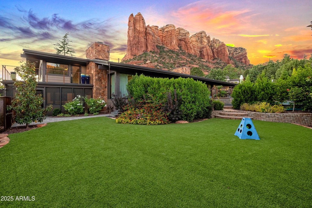 Sedona, Arizona, 86336, United States, 3 Bedrooms Bedrooms, ,3 BathroomsBathrooms,Residential,Forsale,2004617