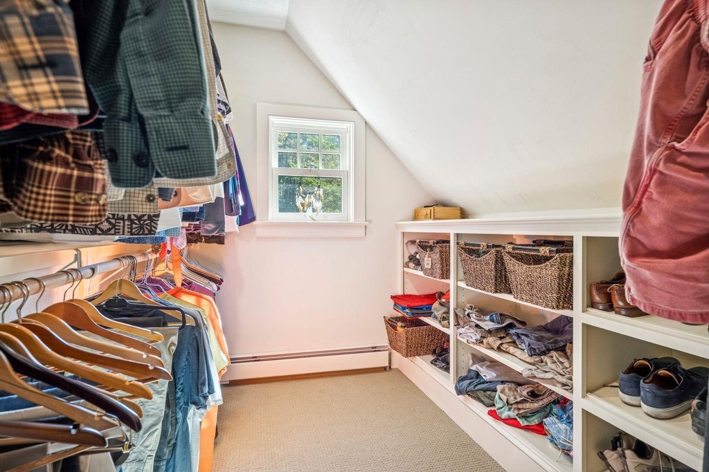 Lyme, New Hampshire, 03768, United States, 4 Bedrooms Bedrooms, ,5.5 BathroomsBathrooms,Residential,Forsale,1999497