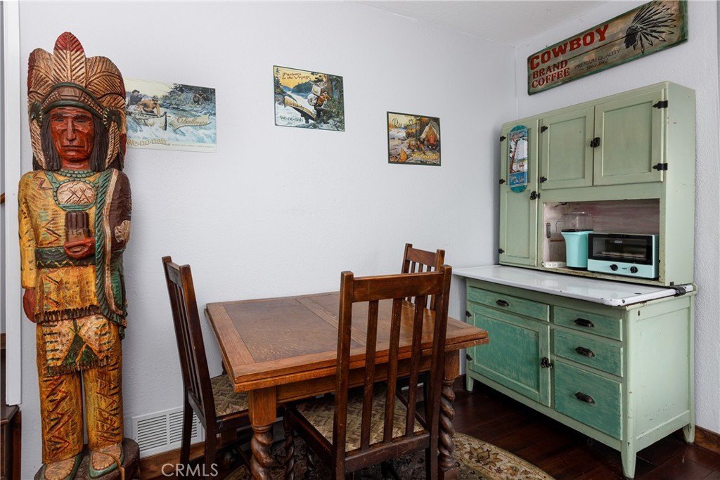 Lake Arrowhead, California, 92352, United States, 3 Bedrooms Bedrooms, ,3 BathroomsBathrooms,Residential,Forsale,1953305