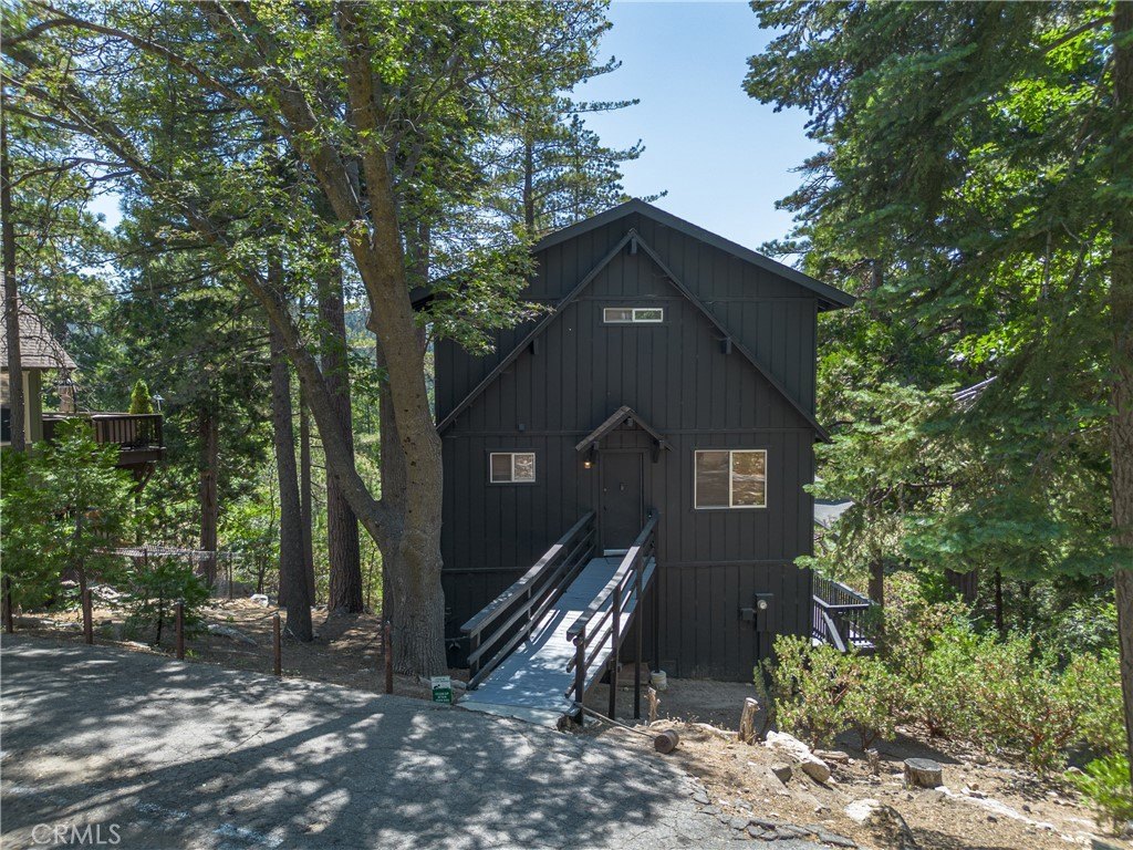 Lake Arrowhead, California, 92352, United States, 3 Bedrooms Bedrooms, ,3 BathroomsBathrooms,Residential,Forsale,1953305