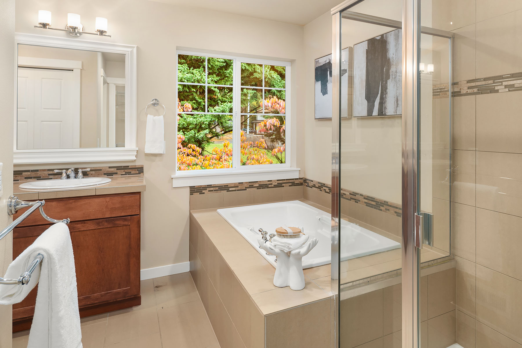 Bothell, Washington, 98021, United States, 4 Bedrooms Bedrooms, ,2 BathroomsBathrooms,Residential,Forsale,1990720