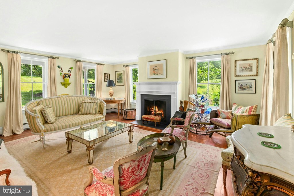 EAST STROUDSBURG, Pennsylvania, 18302, United States, 4 Bedrooms Bedrooms, ,4.5 BathroomsBathrooms,Residential,Forsale,1971847