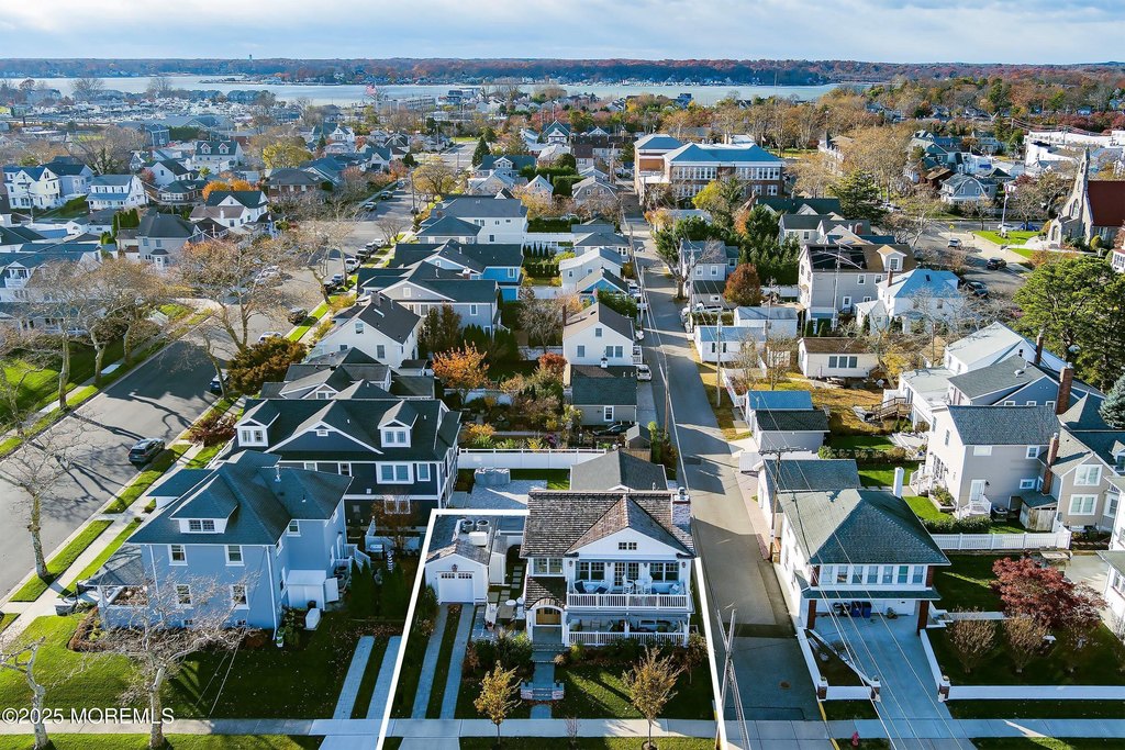 Avon-by-the-sea, New Jersey, 07717, United States, 3 Bedrooms Bedrooms, ,2.5 BathroomsBathrooms,Residential,Forsale,2004833