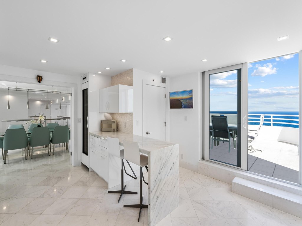 Highland Beach, Florida, 33487, United States, 3 Bedrooms Bedrooms, ,3.5 BathroomsBathrooms,Residential,Forsale,1996347