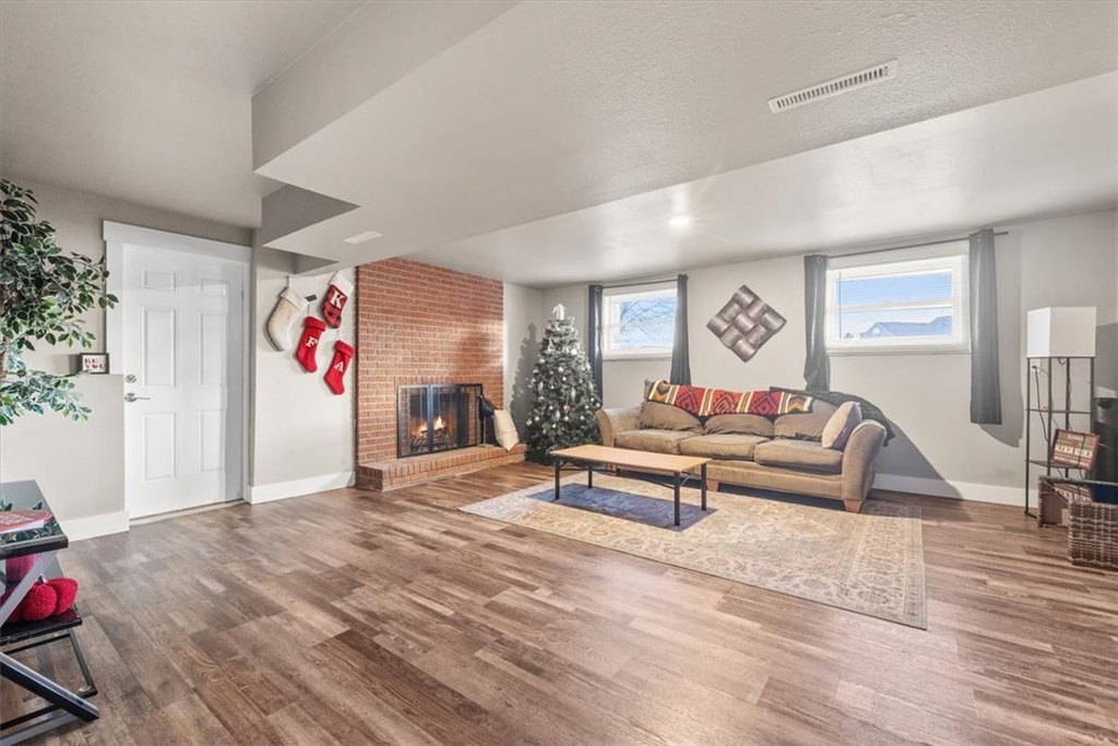 Billings, Montana, 59105, United States, 6 Bedrooms Bedrooms, ,4 BathroomsBathrooms,Residential,Forsale,2004458