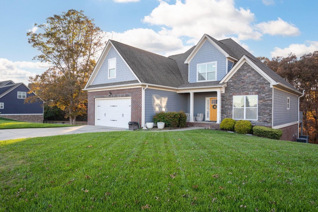 Harrison, Tennessee, 37341, United States, 4 Bedrooms Bedrooms, ,2.5 BathroomsBathrooms,Residential,Forsale,2004674