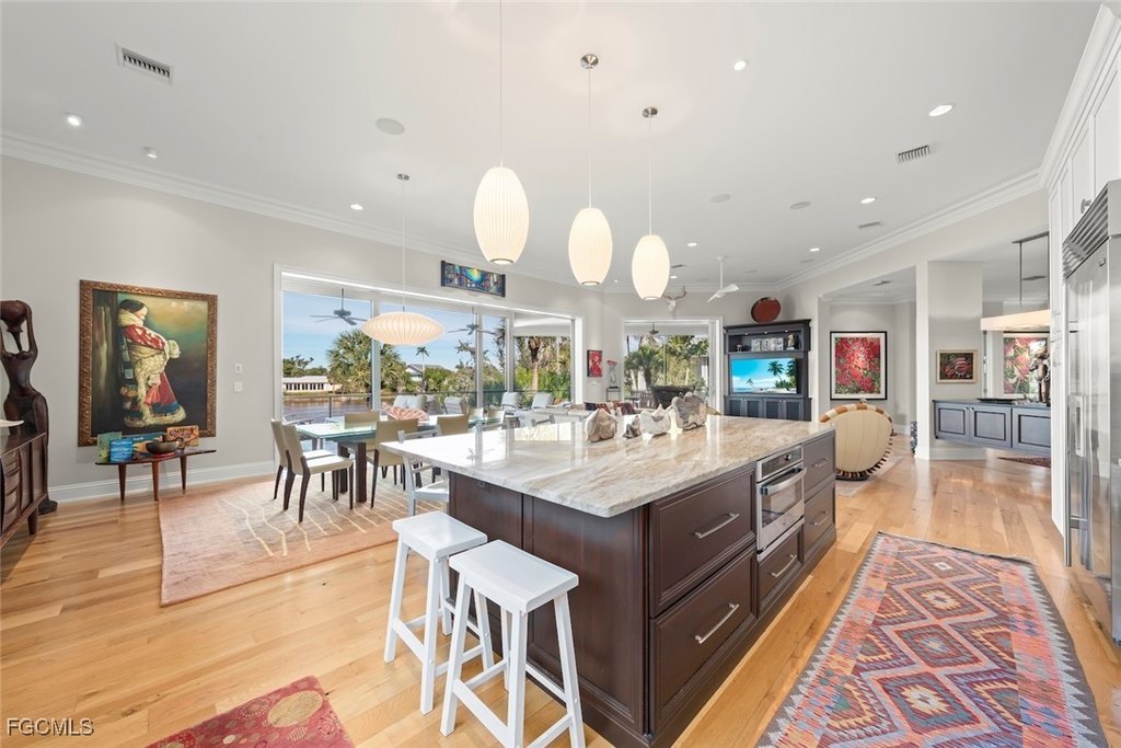 Sanibel, Florida, 33957, United States, 5 Bedrooms Bedrooms, ,4.5 BathroomsBathrooms,Residential,Forsale,1998638