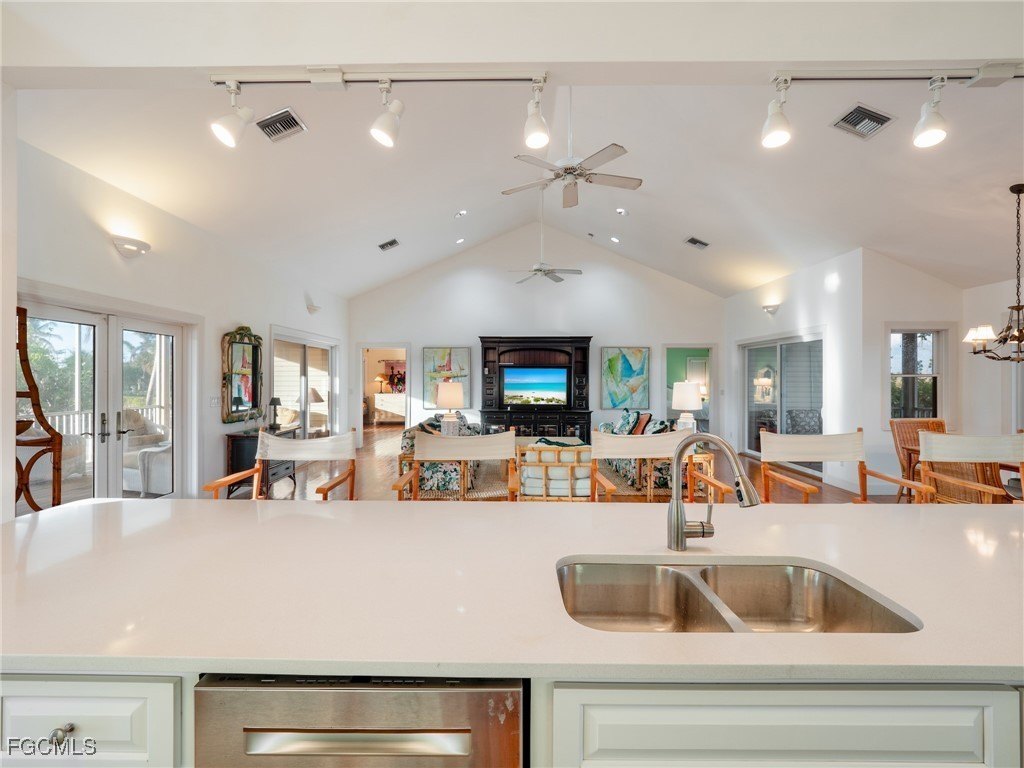 Captiva, Florida, 33924, United States, 3 Bedrooms Bedrooms, ,3 BathroomsBathrooms,Residential,Forsale,2011566