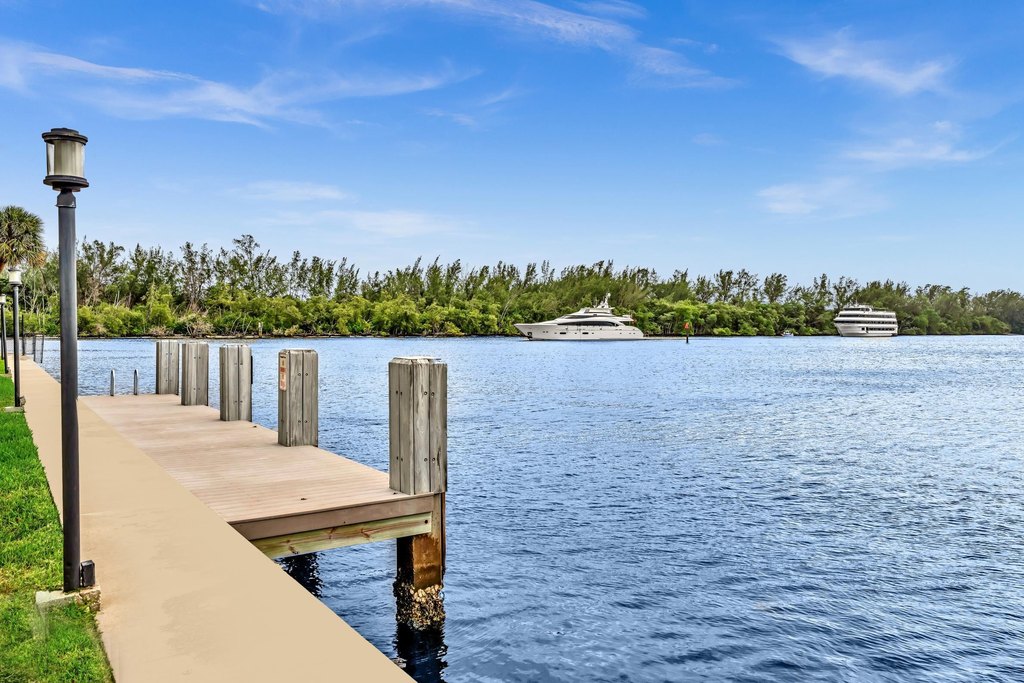 Boca Raton, Florida, 33431, United States, 2 Bedrooms Bedrooms, ,2 BathroomsBathrooms,Residential,Forsale,2009934