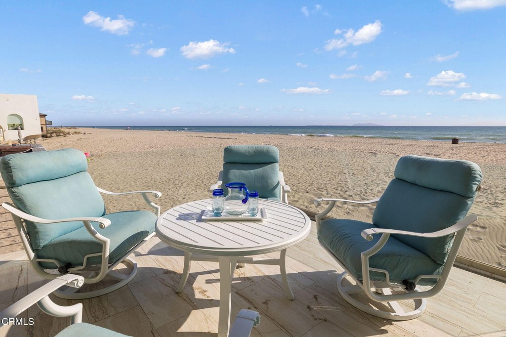 Oxnard, California, 93035, United States, 4 Bedrooms Bedrooms, ,5.5 BathroomsBathrooms,Residential,Forsale,2004314