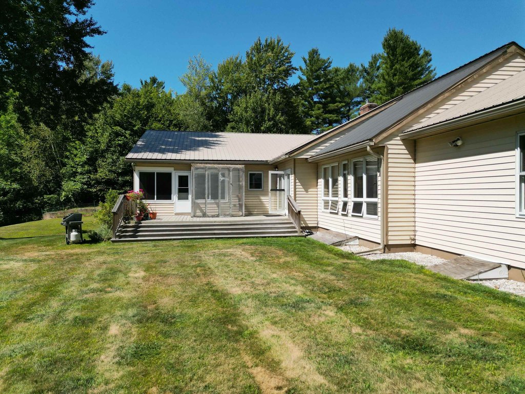 Williston, Vermont, 05495, United States, 2 Bedrooms Bedrooms, ,2 BathroomsBathrooms,Residential,Forsale,1999493