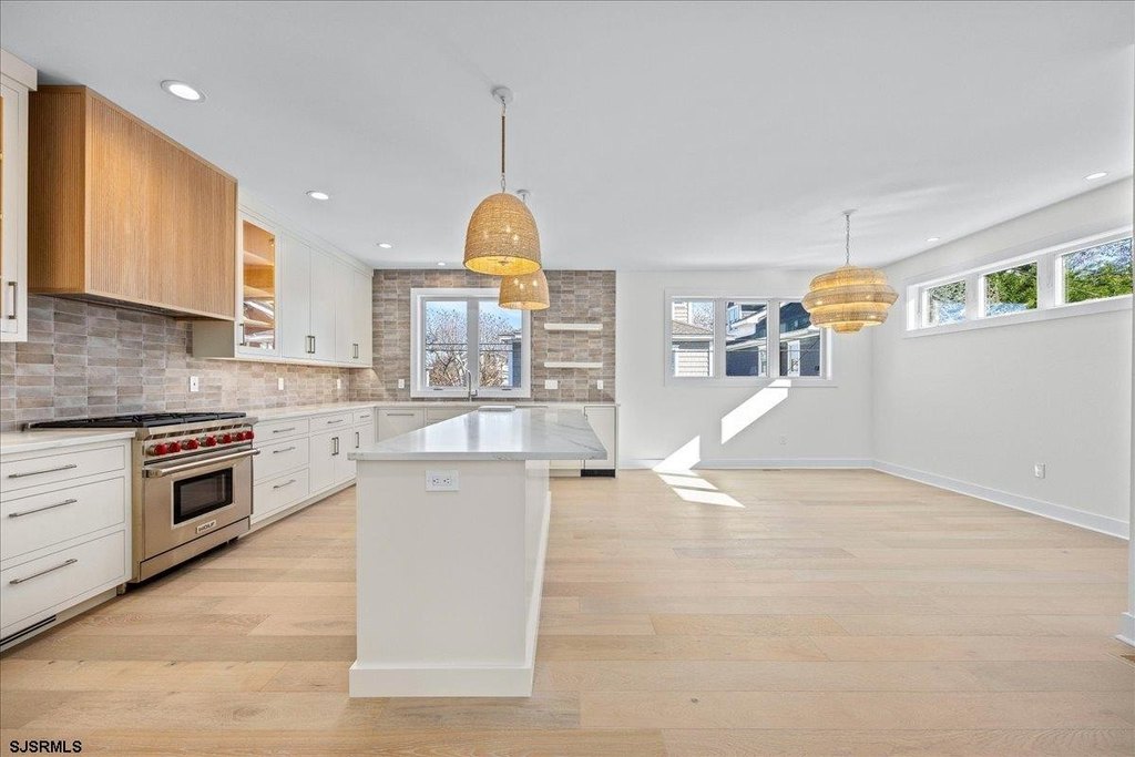 Margate, New Jersey, 08402, United States, 5 Bedrooms Bedrooms, ,4.5 BathroomsBathrooms,Residential,Forsale,2004610