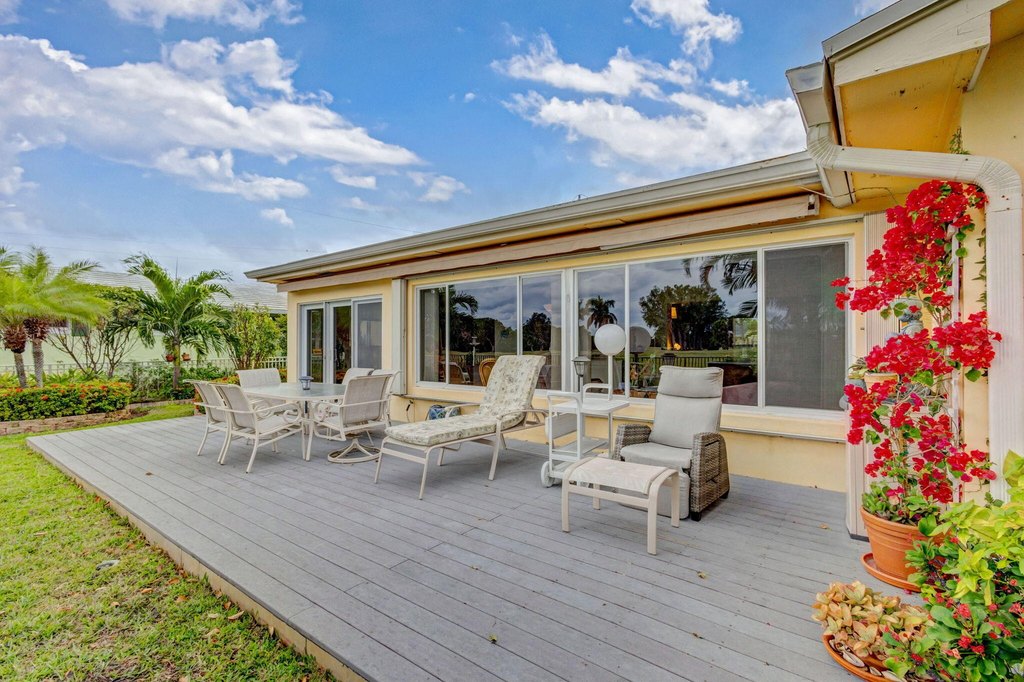 Lake Worth Beach, Florida, 33460, United States, 2 Bedrooms Bedrooms, ,2 BathroomsBathrooms,Residential,Forsale,2010661