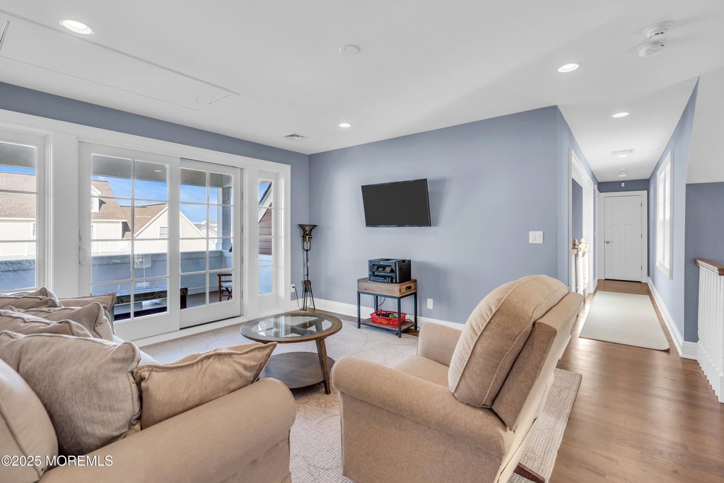 Mantoloking, New Jersey, 08738, United States, 4 Bedrooms Bedrooms, ,3 BathroomsBathrooms,Residential,Forsale,2004468