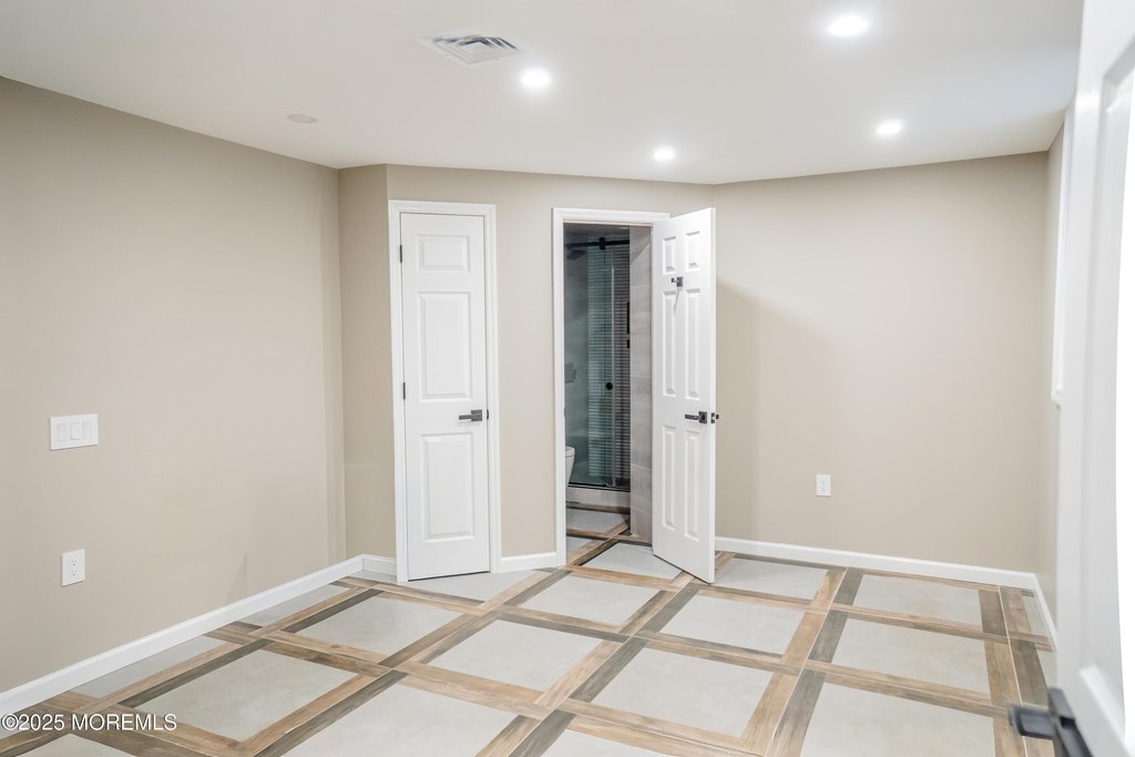 Toms River, New Jersey, 08755, United States, 7 Bedrooms Bedrooms, ,5 BathroomsBathrooms,Residential,Forsale,2008941