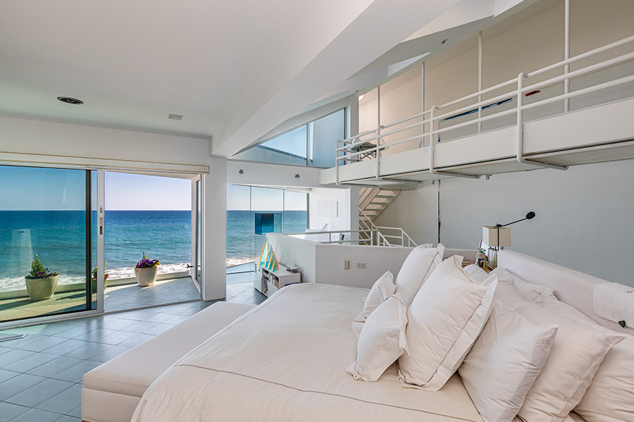 Malibu, California, 90265, United States, 3 Bedrooms Bedrooms, ,5 BathroomsBathrooms,Residential,Forsale,2001448