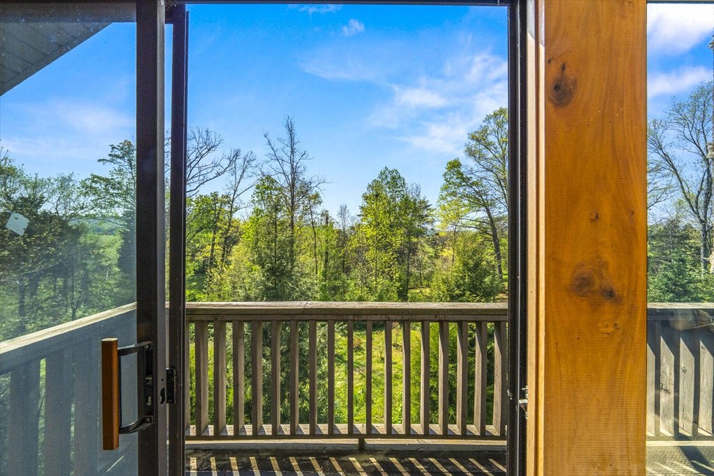 Jefferson City, Tennessee, 37760, United States, 3 Bedrooms Bedrooms, ,2 BathroomsBathrooms,Residential,Forsale,2002623